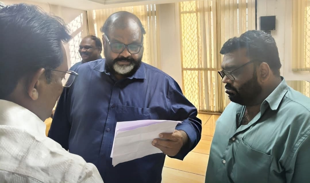 Read more about the article പതാരം–കൊല്ലം കെഎസ്ആർടിസി ബസ് സർവീസ് പുനഃസ്ഥാപിക്കണം; ഗതാഗത മന്ത്രിക്ക് നിവേദനം നൽകി ഉല്ലാസ് കോവൂർ എം.എൽ.എ