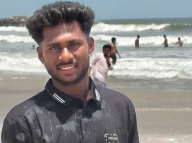Read more about the article പയ്യാമ്പലം ബീച്ചിൽ കുളിക്കാനിറങ്ങി തിരയിൽപ്പെട്ട് കാണാതായ യുവാവിന്റെ മൃതദേഹം കണ്ടെത്തി