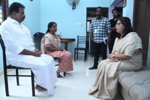 Read more about the article കൊട്ടാരക്കര ടിപ്പർ ലോറി അപകടം: മരിച്ചവരുടെ കുടുംബങ്ങൾക്ക് ധനസഹായം കൈമാറി