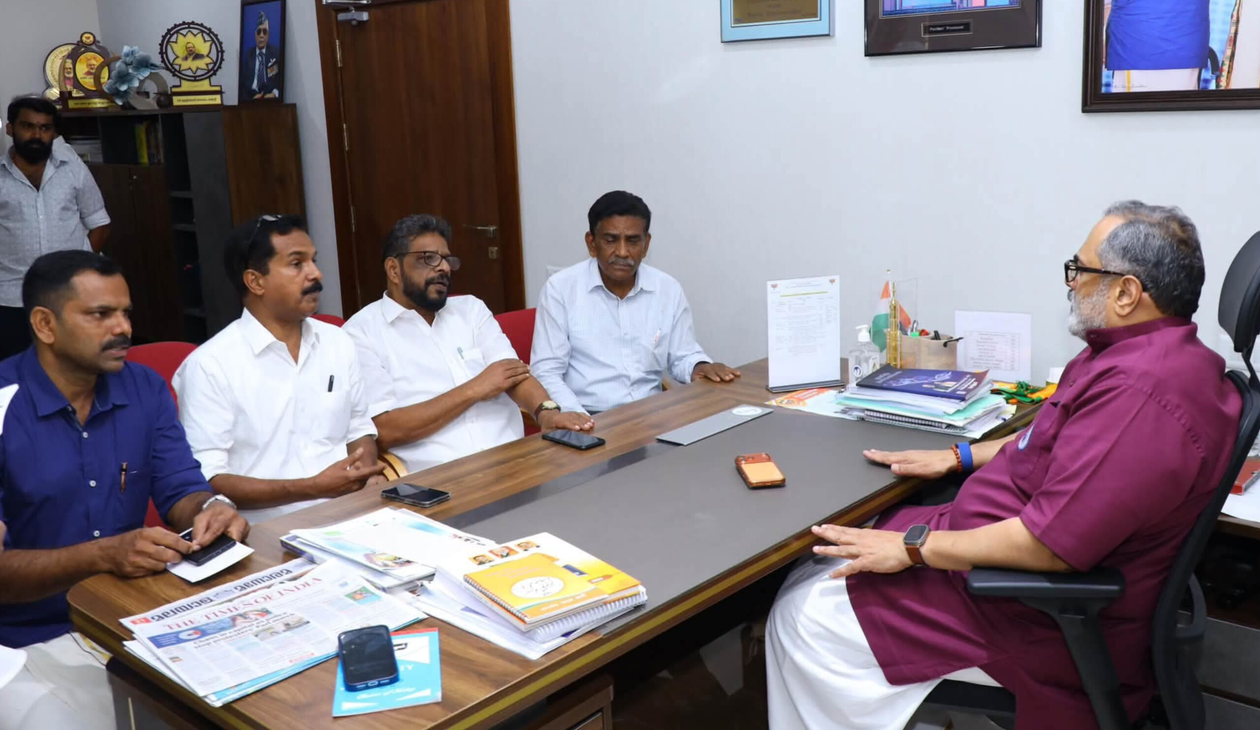 Read more about the article താമരശ്ശേരി ചുരം ബൈപ്പാസ്:കേന്ദ്രതലത്തിൽ ഇടപെടുമെന്ന് രാജീവ് ചന്ദ്രശേഖർ