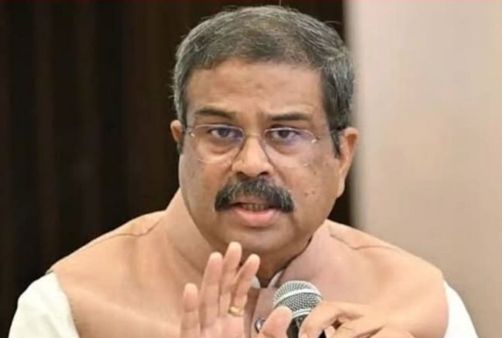 Read more about the article വിദ്യാഭ്യാസ മന്ത്രി ധർമേന്ദ്ര പ്രധാൻ നീറ്റ്-യുജി പേപ്പർ ചോർച്ച വിവാദത്തെ തുടർന്ന് രാജിവച്ചു