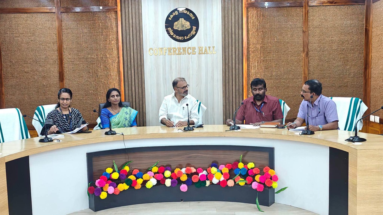 Read more about the article ഓണം വാരാഘോഷം: നഗരം വർണാഭമാക്കാൻ വൈദ്യുതി ദീപാലങ്കാരത്തിന് വിപുലമായ ഒരുക്കങ്ങൾ