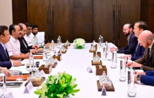 Read more about the article കേരള–യുഎസ് സഹകരണം ശക്തിപ്പെടുത്തും; കൊച്ചിയിൽ യുഎസ് അംബാസഡറുമായി മുഖ്യമന്ത്രി വി.ഡി. സതീശന്റെ കൂടിക്കാഴ്ച