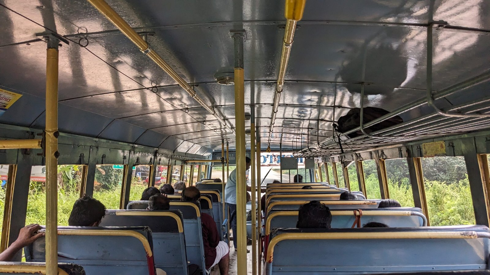 Read more about the article കെഎസ്ആർടിസി ബസ് റീഫർബിഷ്‌മെന്റ് പദ്ധതി: ആദ്യഘട്ടത്തിലെ 14 ബസുകൾ സർവീസിലേക്ക്
