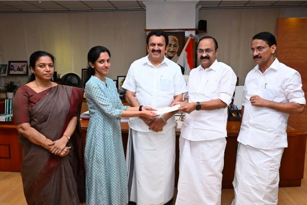 Read more about the article നവീൻ ബാബുവിന്റെ മകൾക്ക് ഭക്ഷ്യസുരക്ഷാ ഓഫീസറായി നിയമനം