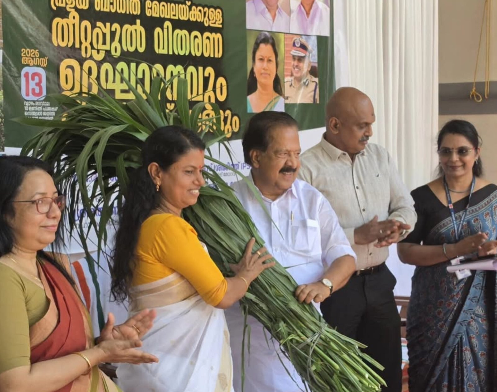 Read more about the article പ്രളയബാധിത ക്ഷീരകർഷകർക്ക് കൈത്താങ്ങായി ക്ഷീരവികസന വകുപ്പും ജയിൽ വകുപ്പും