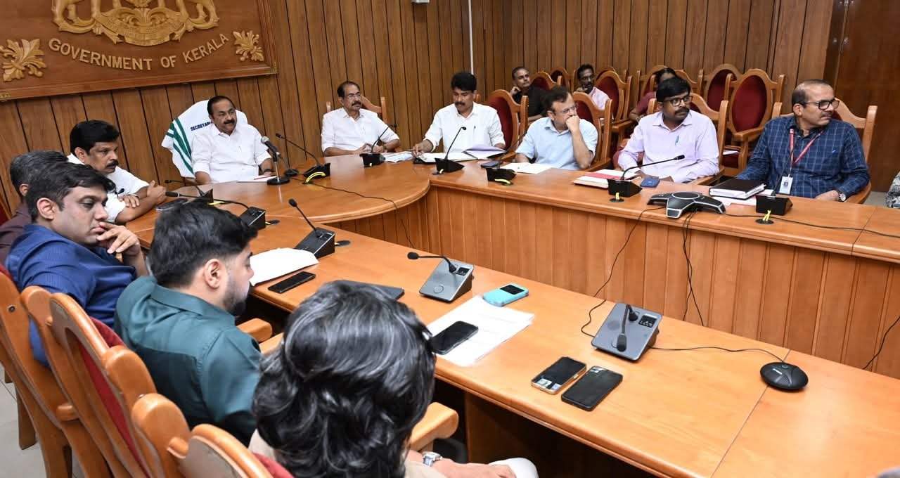 Read more about the article കേരളത്തിൽ പ്രളയ പ്രതിരോധത്തിന് ശാസ്ത്രീയ സമീപനം; ‘കേരള ഫ്ലഡ് റെസിലിയൻസ് ഇനിഷ്യേറ്റീവ്’ പദ്ധതിക്ക് രൂപരേഖ