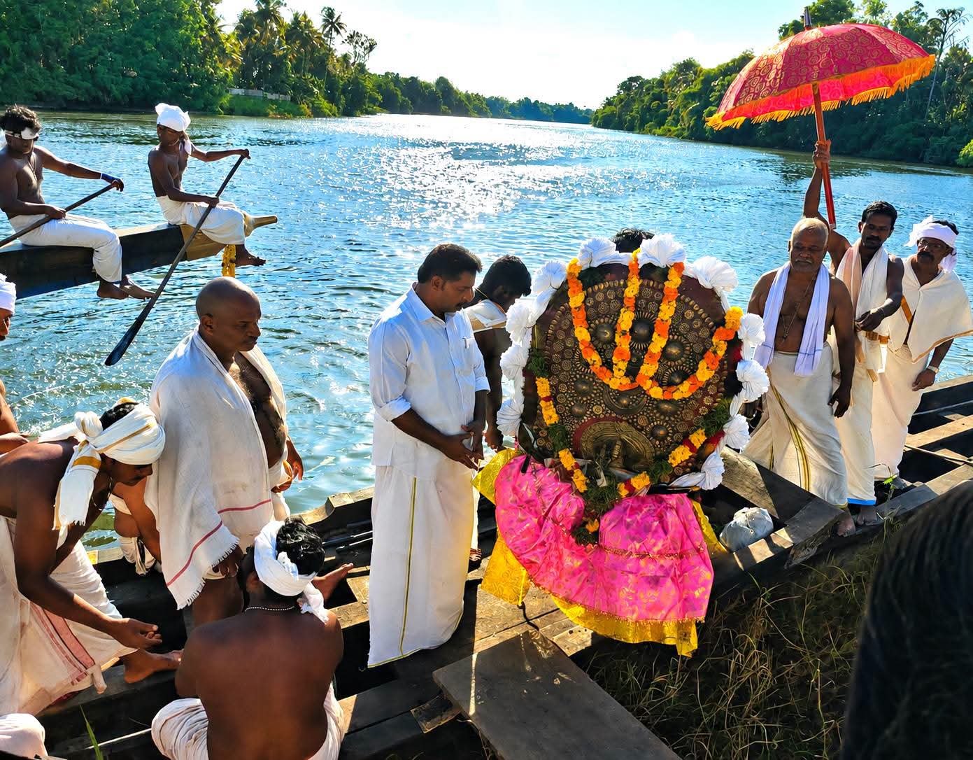 Read more about the article 62-ാമത് തിരുവൻവണ്ടൂർ ശ്രീ ഗോപാലകൃഷ്ണ ജലോത്സവത്തിന് തുടക്കം