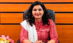 Read more about the article സ്റ്റേറ്റ് ഹെൽത്ത് ഏജൻസി എക്സിക്യൂട്ടീവ് ഡയറക്ടറായി ഡോ. രേണു രാജ് ഐഎഎസ് ചുമതലയേറ്റു