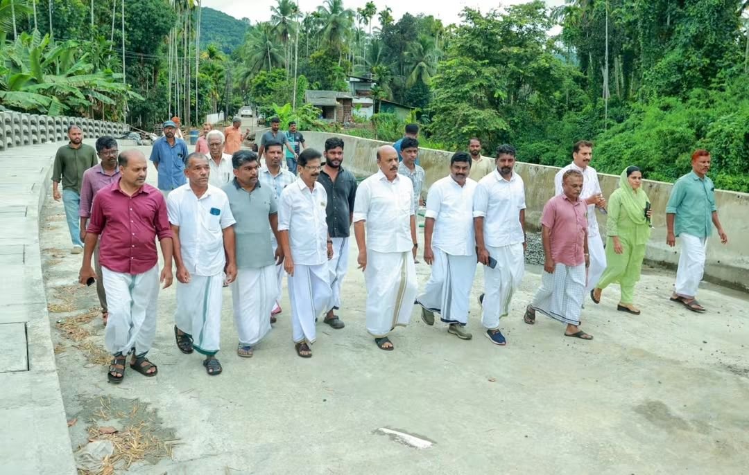 Read more about the article വല്ലത്തായ് കടവ് പാലം തുറന്നു; വർഷങ്ങളുടെ കാത്തിരിപ്പിന് അറുതിവന്നു