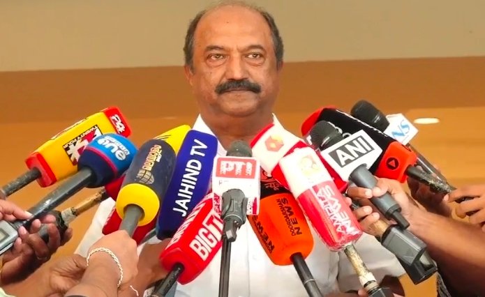 You are currently viewing കാരുണ്യയിൽ മരുന്നില്ല; ദിവസം 450 രൂപയുടെ ഗുളിക വേണം, ജീവിക്കാൻ വയ്യാത്ത അവസ്ഥയെന്ന് രോഗി — കെ.എൻ. ബാലഗോപാൽ