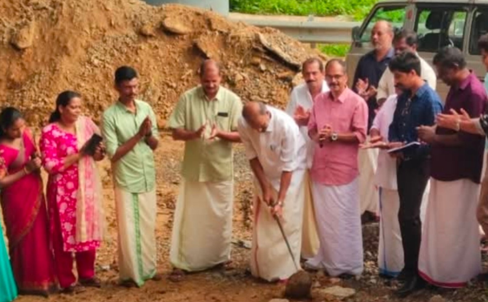 Read more about the article അമ്പൂരി കുമ്പിച്ചൽകടവ് പാലത്തിന് അനുബന്ധമായി ‘വി പാർക്ക്’; ഒന്നാംഘട്ട നിർമാണത്തിന് തുടക്കം